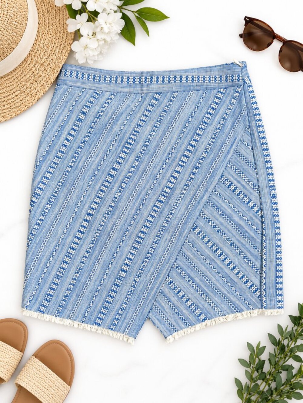 LOFT Blue White Striped Wrap Skort Fringe Hem Size 6 100% Cotton